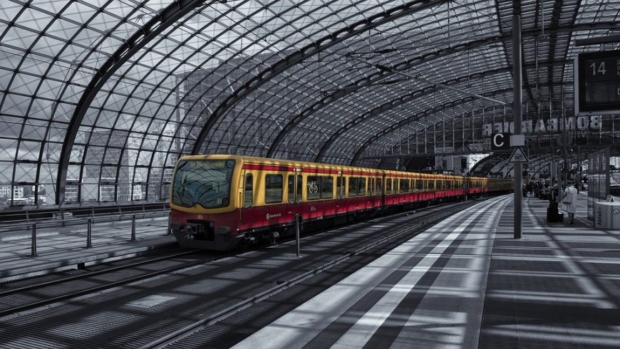 S-Bahn im Berliner Hauptbahnhof