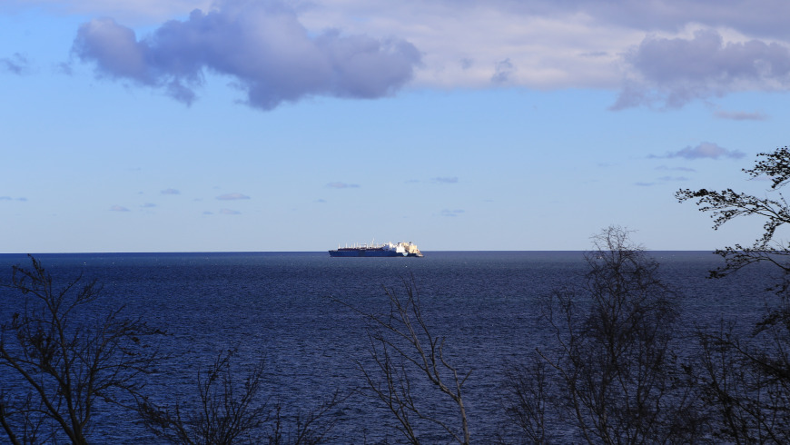 LNG-Schiffe vor Rügen