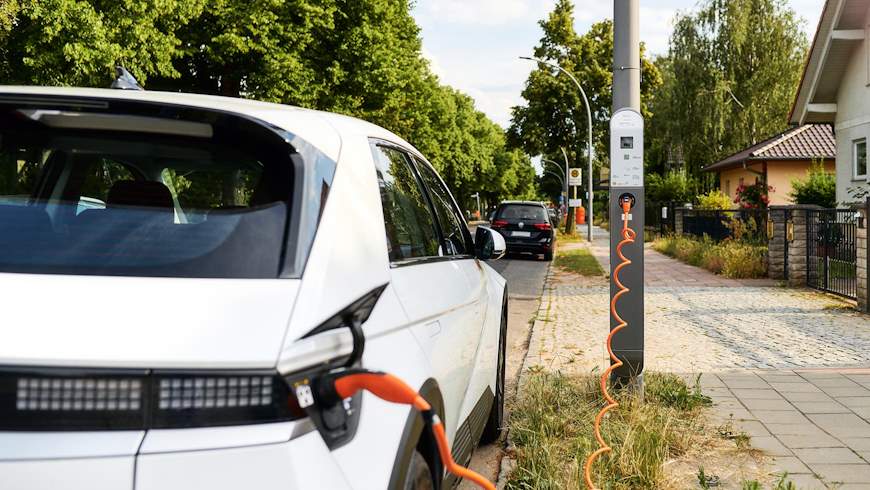 Öffentlicher Laternenladepunkt in Steglitz-Zehlendorf