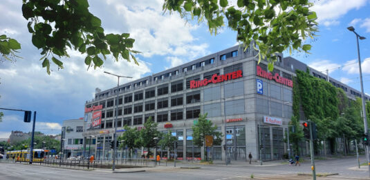 Ring-Center in Lichtenberg gegenüber von Rathaus Lichtenberg - Foto: © Lichtenberg Nachrichten