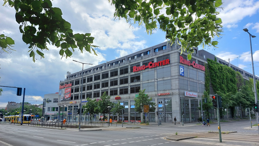 Ring-Center in Lichtenberg gegenüber von Rathaus Lichtenberg - Foto: © Lichtenberg Nachrichten